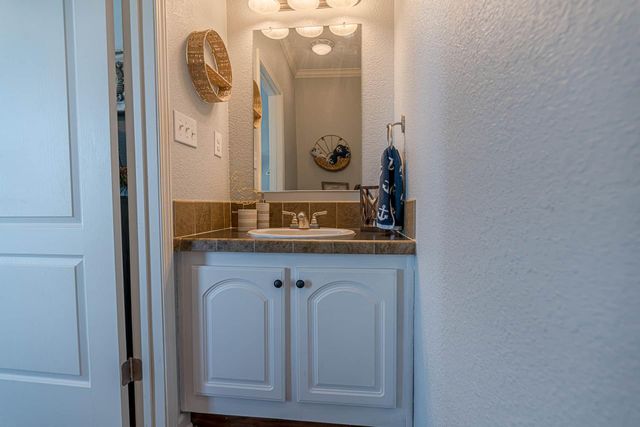 956 S Monkhouse Drive, Bolivar Peninsula, TX 77650