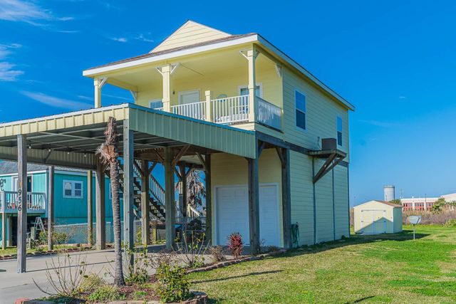 956 S Monkhouse Drive, Bolivar Peninsula, TX 77650