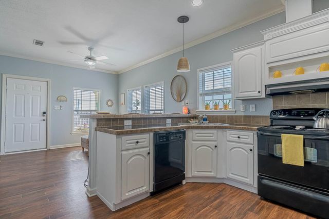 956 S Monkhouse Drive, Bolivar Peninsula, TX 77650