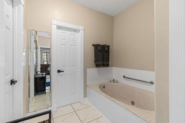 771 Hillje RD, Kingsbury, TX 78638