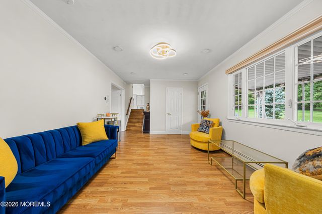 5 Travis Court, Monroe, NJ 08831