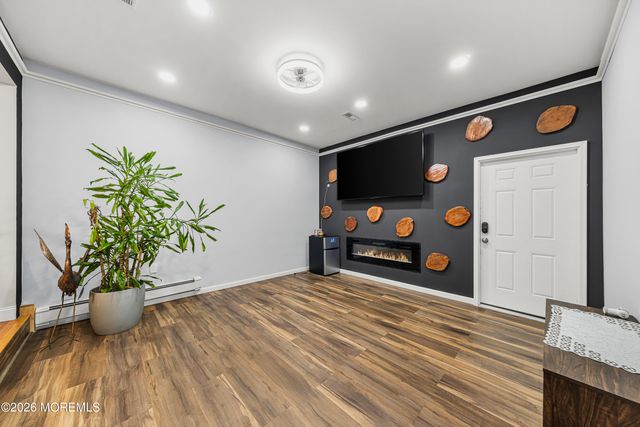 5 Travis Court, Monroe, NJ 08831