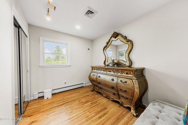 5 Travis Court, Monroe, NJ 08831