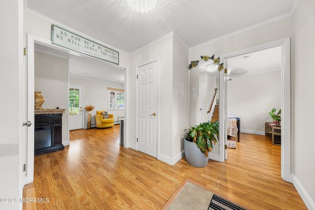 5 Travis Court, Monroe, NJ 08831