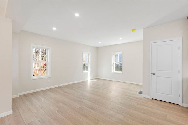 1234 State Rd 1, Plymouth, MA 02360
