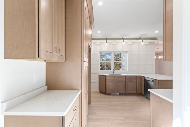 1234 State Rd 1, Plymouth, MA 02360