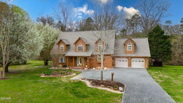 1956 Pittman Center Road, Sevierville, TN 37876