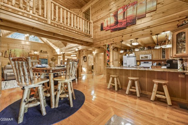 1956 Pittman Center Road, Sevierville, TN 37876