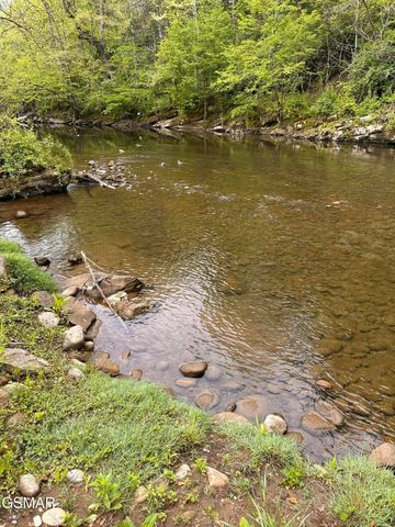 1956 Pittman Center Road, Sevierville, TN 37876