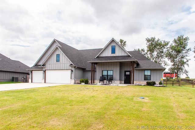 2429 W Union Street, Collinsville, OK 74021