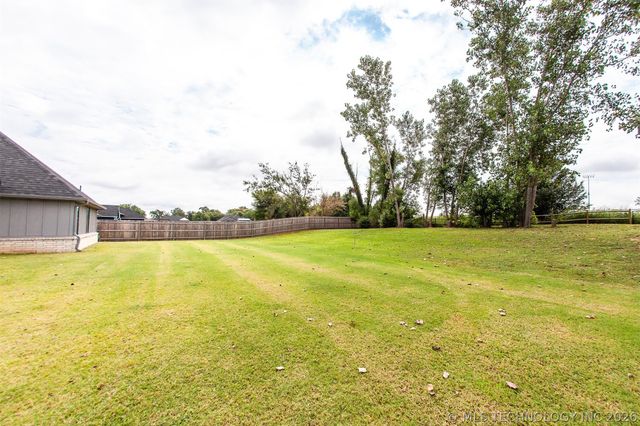 2429 W Union Street, Collinsville, OK 74021