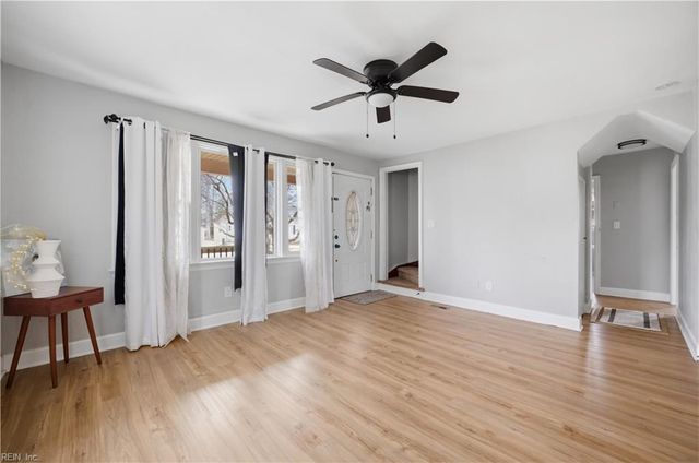 4873 Robin Hood RD, Norfolk, VA 23513