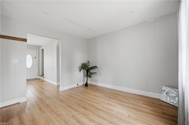 4873 Robin Hood RD, Norfolk, VA 23513