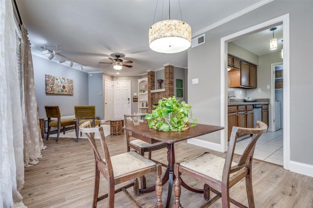 16301 Ledgemont Lane 262, Addison, TX 75001