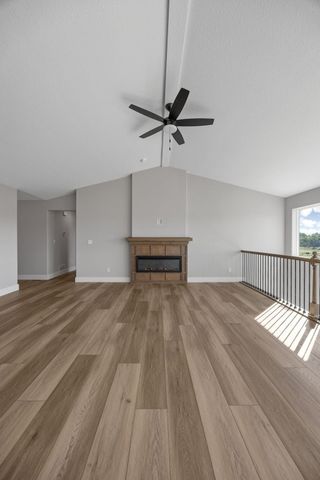 3658 Mclain Way, Hiawatha, IA 52233