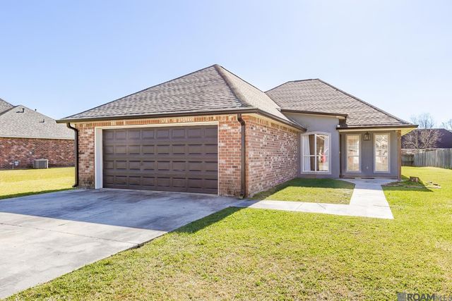 9956 Chapel Hill Dr, Denham Springs, LA 70706