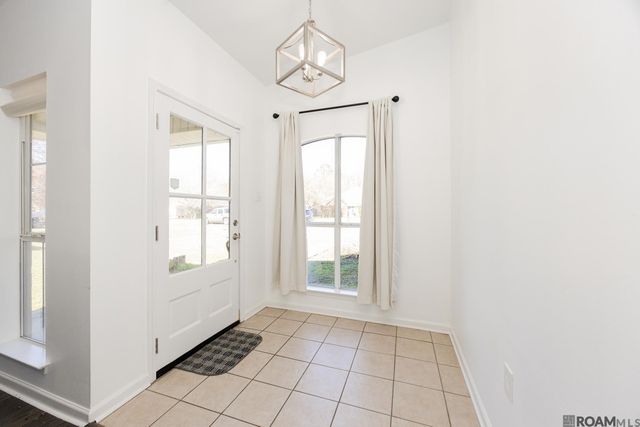 9956 Chapel Hill Dr, Denham Springs, LA 70706