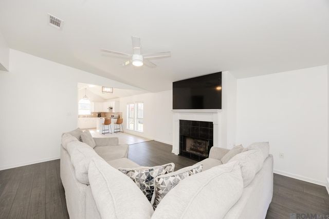 9956 Chapel Hill Dr, Denham Springs, LA 70706