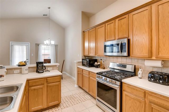 1506 Jackie Robinson PL, Round Rock, TX 78665