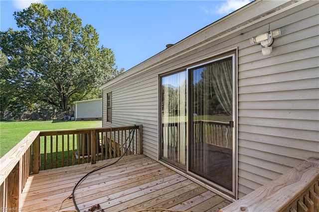 2249 Pinecroft Drive, Burlington, NC 27217