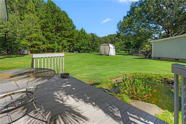 2249 Pinecroft Drive, Burlington, NC 27217