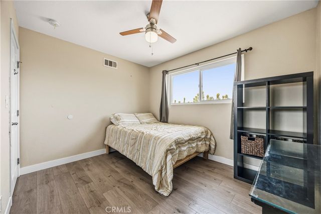 560 W Los Angeles Drive, Vista, CA 92083