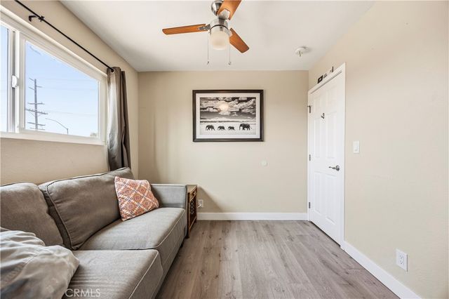 560 W Los Angeles Drive, Vista, CA 92083