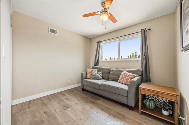 560 W Los Angeles Drive, Vista, CA 92083