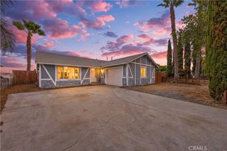 560 W Los Angeles Drive, Vista, CA 92083