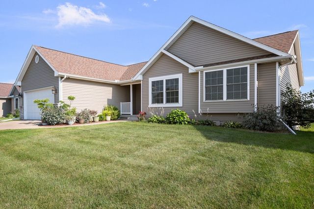 4397 Tranquility Trail, Bettendorf, IA 52722