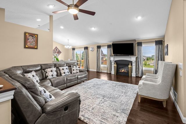 4397 Tranquility Trail, Bettendorf, IA 52722