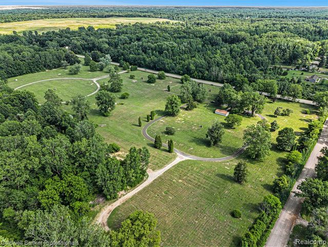 48300 Willow Road, Belleville, MI 48111