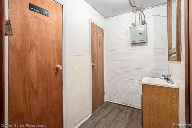 48300 Willow Road, Belleville, MI 48111