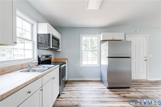 1112 Salem Ave, Hopewell, VA 23860