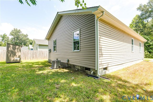 1112 Salem Ave, Hopewell, VA 23860