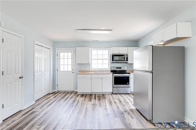 1112 Salem Ave, Hopewell, VA 23860