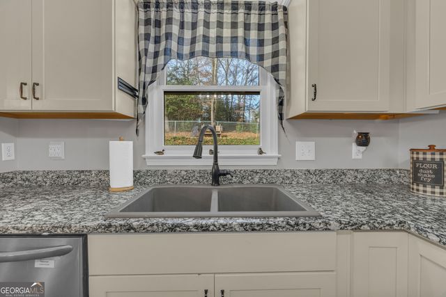 340 Riverbend Circle, Royston, GA 30662