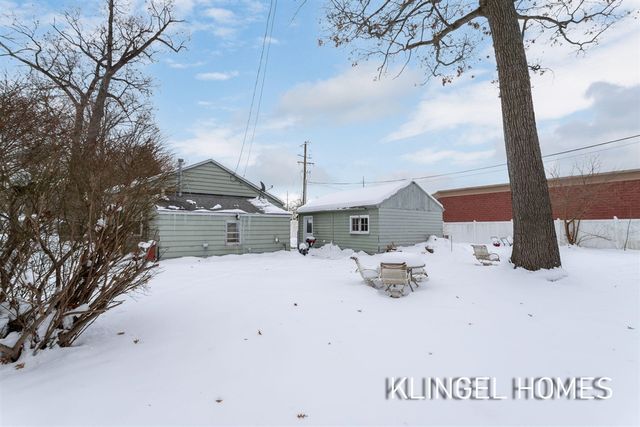 947 Carlton Street, Muskegon, MI 49442