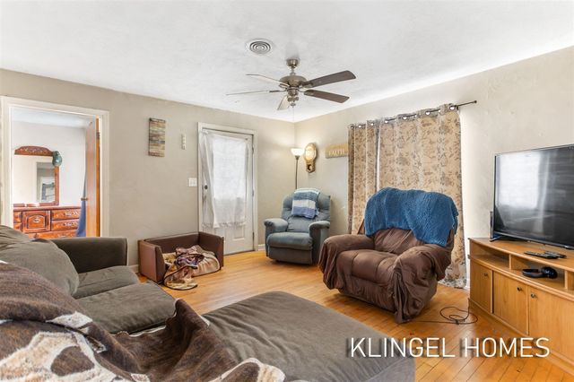 947 Carlton Street, Muskegon, MI 49442