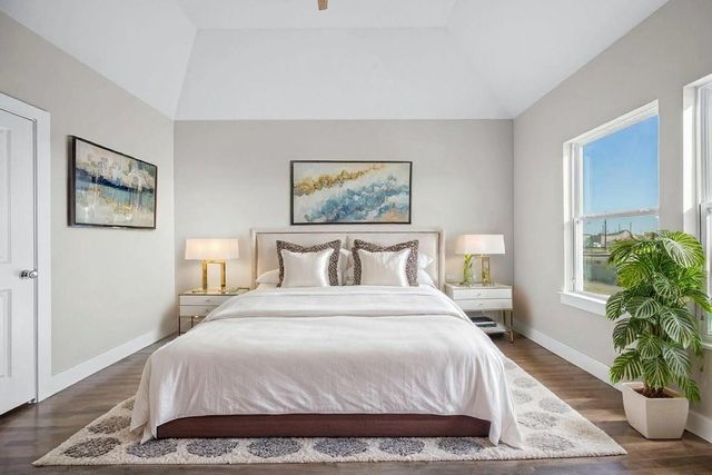 6702 Metro Boulevard 12, Houston, TX 77083