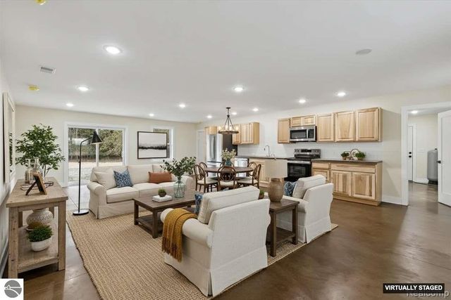 577 Grouse Drive SW, Kalkaska, MI 49646