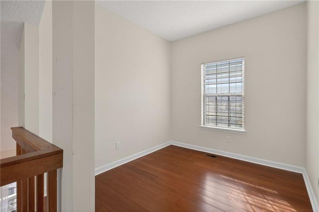 423 Harbour Pt Apt 304, Virginia Beach, VA 23451