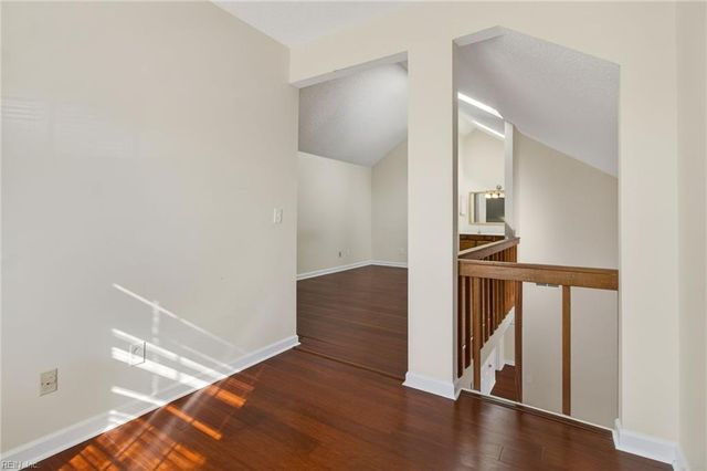 423 Harbour Pt Apt 304, Virginia Beach, VA 23451