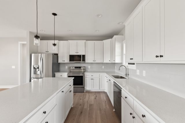 155 S Ray Rd, Portland, TN 37148