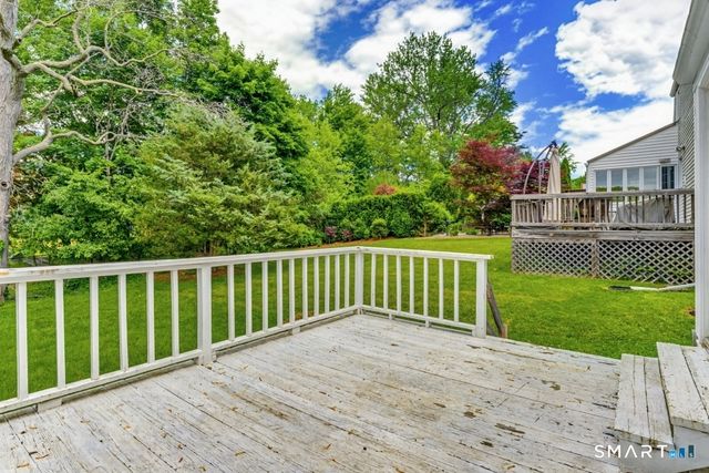 98 Woodmere Road, West Hartford, CT 06119