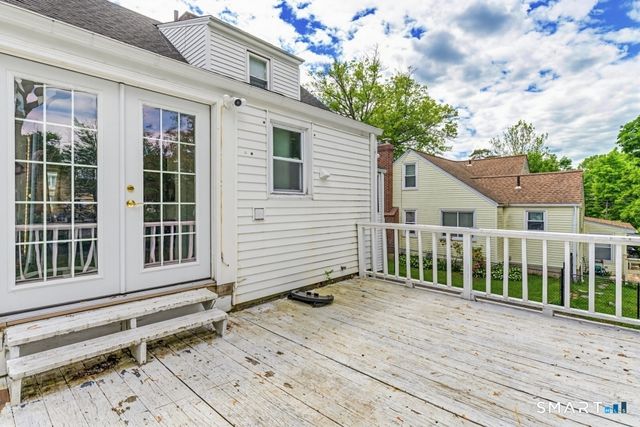 98 Woodmere Road, West Hartford, CT 06119