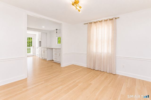 98 Woodmere Road, West Hartford, CT 06119