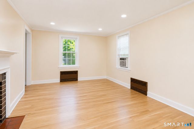 98 Woodmere Road, West Hartford, CT 06119