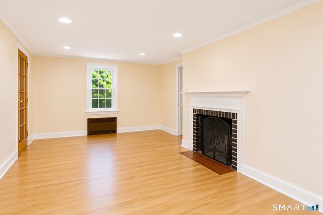 98 Woodmere Road, West Hartford, CT 06119