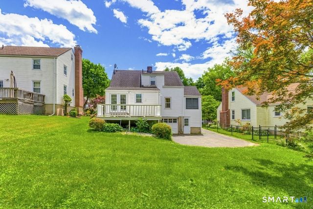98 Woodmere Road, West Hartford, CT 06119